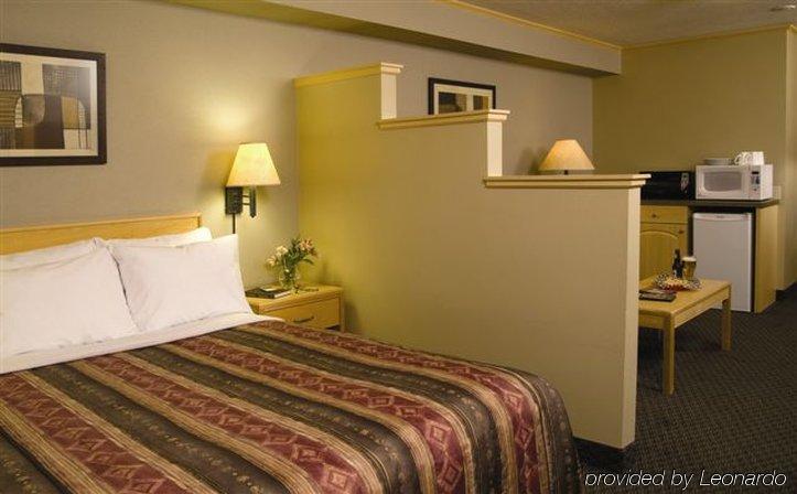Vantage Inns&Suites Fort Mcmurray Chambre photo