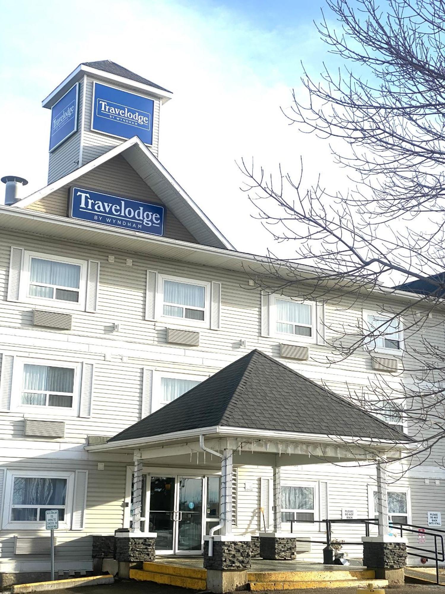 Vantage Inns&Suites Fort Mcmurray Extérieur photo
