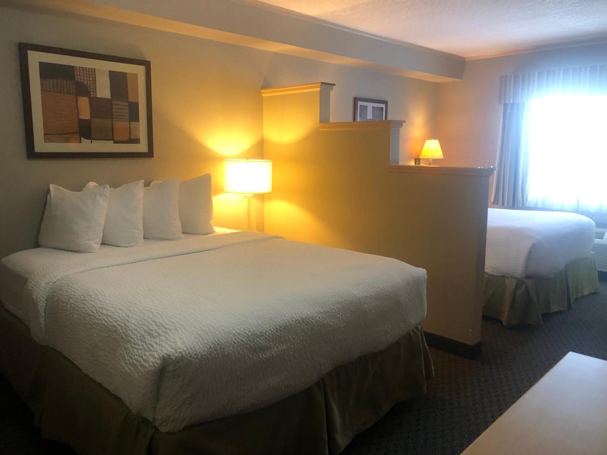 Vantage Inns&Suites Fort Mcmurray Extérieur photo
