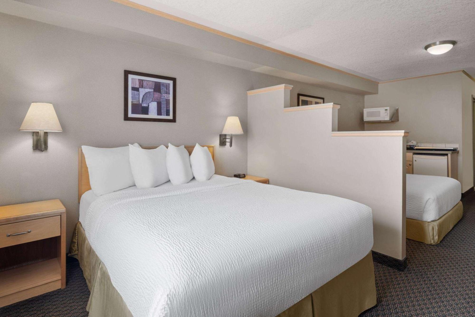 Vantage Inns&Suites Fort Mcmurray Extérieur photo