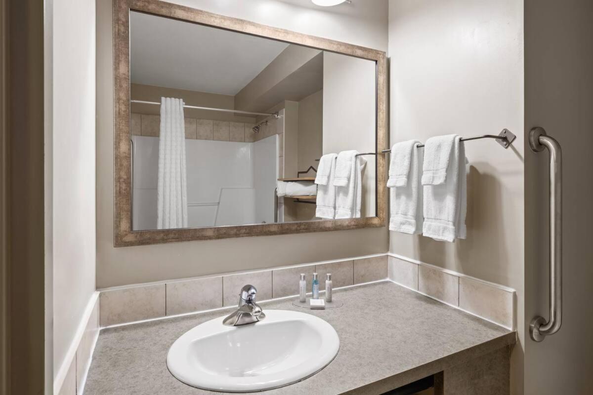 Vantage Inns&Suites Fort Mcmurray Chambre photo